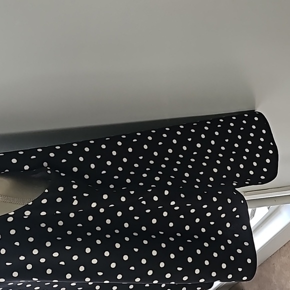 Euc lane Bryant top black and white polka dots.(k) - Picture 2 of 3